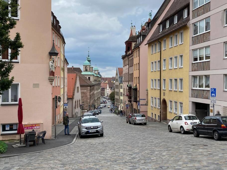 Grosszuegiges Studio-Apartment - Top-Lage + Parken Nürnberg Exterior foto